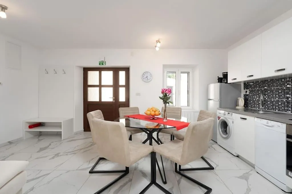 Casa Romito Villa Kastelir