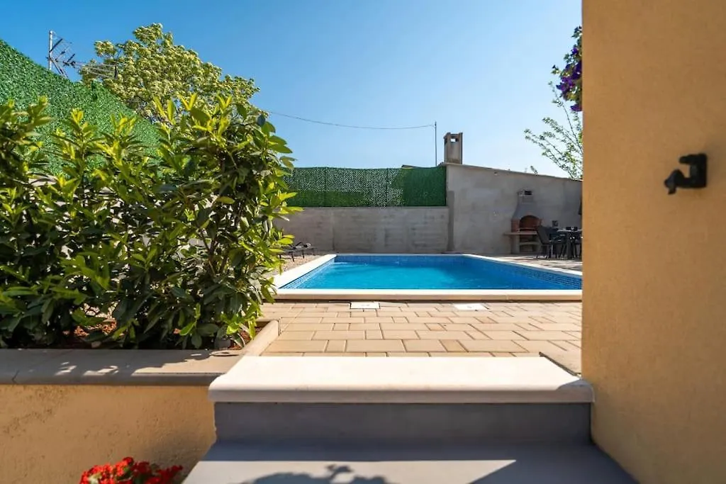 Casa Romito Villa Kastelir 0*,  Croatia