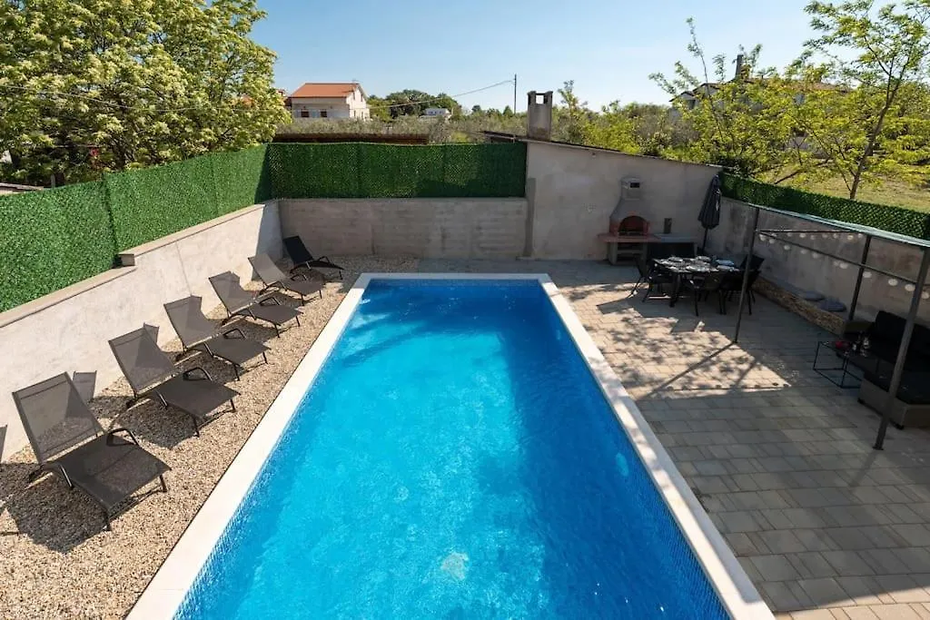 Casa Romito Villa Kastelir