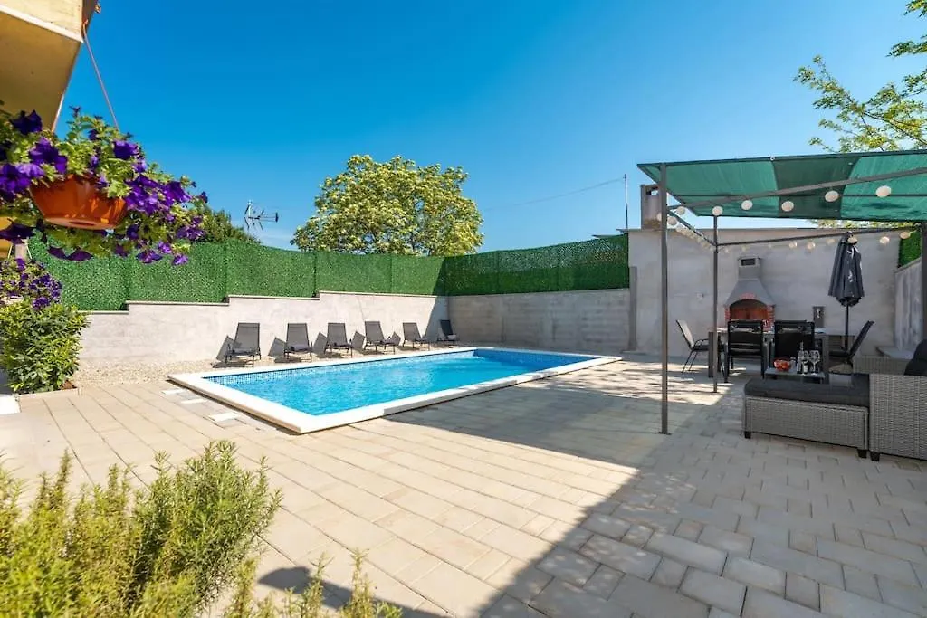 Casa Romito Villa Kastelir